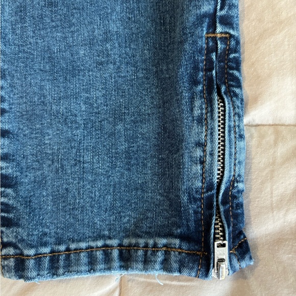 Banana Republic Skinny Jeans - Picture 6 of 9